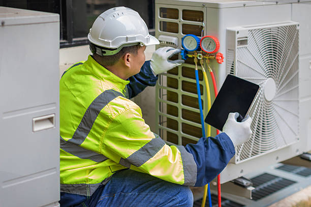 Professional Hvac Installation technician working in Seaford, DE
